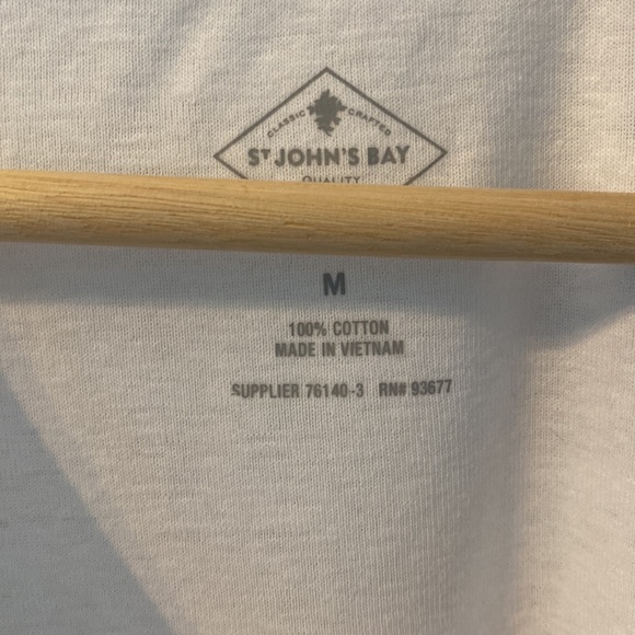 White 3/4 length t-shirt - Picture 2 of 3